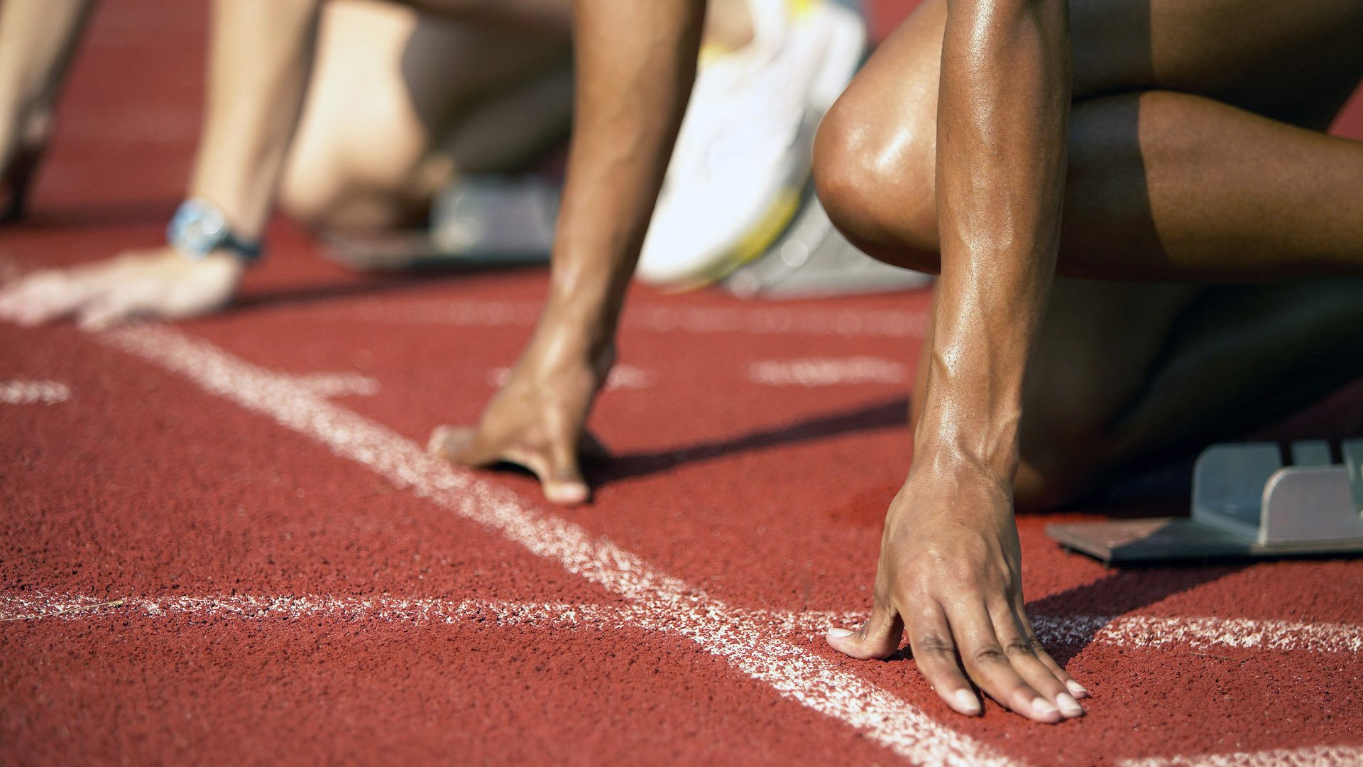 爱游戏体育官方入口-“德国足球火药味十足，争冠局势日益激烈”，德国足球强大