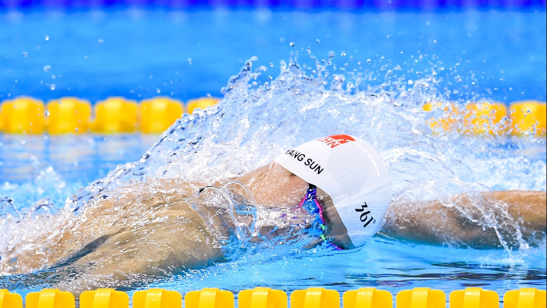 “青少年足球表现出色，列入国家重点培养计划”，青少年足球选拔